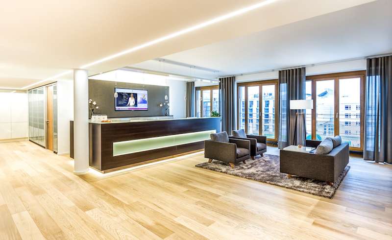 Berlin Live Receptionist and Business Address Lobby