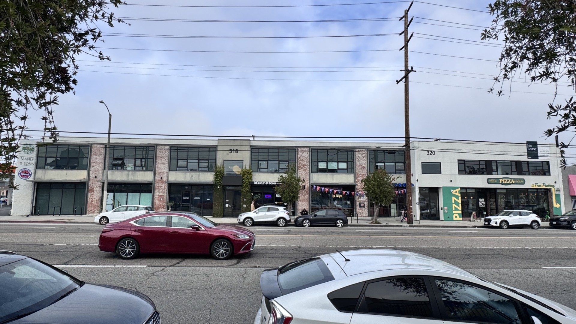 318 Lincoln Blvd , Venice, 
                            CA
             
             90291